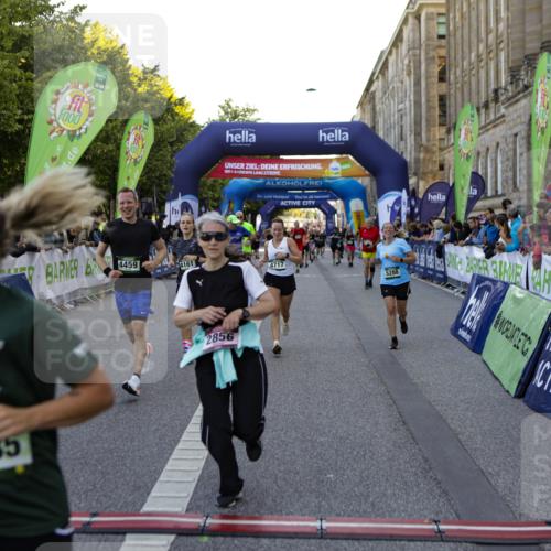01.09.2024 - BARMER Alsterlauf Kathrin Stürmer Photography http://msf.ph/oto/6970975 01.09.2024 10:07:09 Ziel 2271, 2965, 2972, 2980, 3314, 3363, 3445, 4243, 4346, 4951, 5049, 5050, 5090, 5132, 2157, 2285, 2547, 2718, 2856, 2946, 2978, 3313, 3849, 4037, 4038, 4161, 4459, 4717, 5227, 5288 meine-sportfotos.de