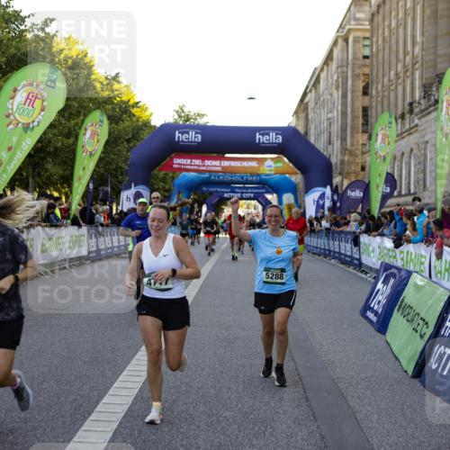 01.09.2024 - BARMER Alsterlauf Kathrin Stürmer Photography http://msf.ph/oto/6970980 01.09.2024 10:07:11 Ziel 2241, 2271, 2965, 2972, 2980, 3314, 3363, 3445, 4346, 4642, 5049, 5050, 5090, 5132, 2157, 2285, 2298, 2547, 2707, 2718, 2856, 2946, 2978, 3313, 4037, 4038, 4161, 4459, 4717, 5271, 5288 meine-sportfotos.de