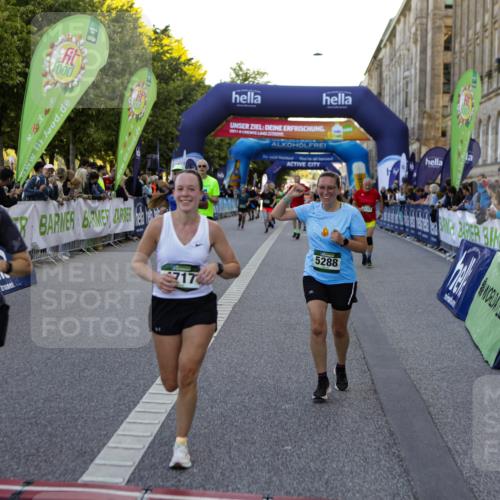 01.09.2024 - BARMER Alsterlauf Kathrin Stürmer Photography http://msf.ph/oto/6970982 01.09.2024 10:07:11 Ziel 2241, 2271, 2965, 2972, 2980, 3314, 3363, 3445, 4346, 4642, 5049, 5050, 5090, 5132, 2157, 2285, 2298, 2547, 2707, 2718, 2856, 2946, 2978, 3313, 4037, 4038, 4161, 4459, 4717, 5271, 5288 meine-sportfotos.de