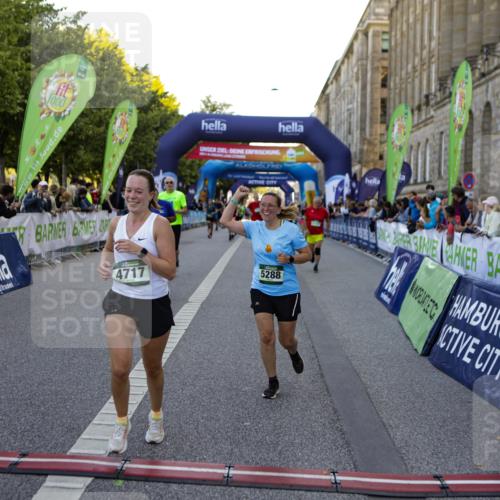 01.09.2024 - BARMER Alsterlauf Kathrin Stürmer Photography http://msf.ph/oto/6970983 01.09.2024 10:07:11 Ziel 2241, 2271, 2965, 2972, 2980, 3314, 3363, 3445, 4346, 4642, 5049, 5050, 5090, 5132, 2157, 2285, 2298, 2547, 2707, 2718, 2856, 2946, 2978, 3313, 4037, 4038, 4161, 4459, 4717, 5271, 5288 meine-sportfotos.de