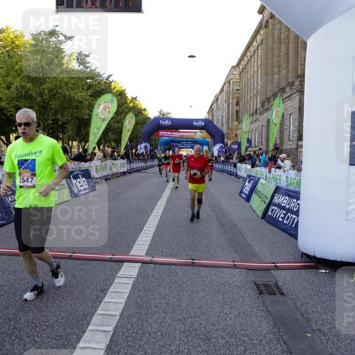01.09.2024 - BARMER Alsterlauf Kathrin Stürmer Photography http://msf.ph/oto/6970998 01.09.2024 10:07:15 Ziel 2175, 2241, 2271, 2960, 2965, 2972, 2980, 3314, 3348, 3349, 3363, 3445, 4346, 4642, 4691, 5049, 5132, 2157, 2285, 2298, 2547, 2707, 2772, 2856, 2978, 3120, 3649, 4161, 4409, 4459, 4504, 4717, 4918, 5123, 5271, 5288, 8129 meine-sportfotos.de