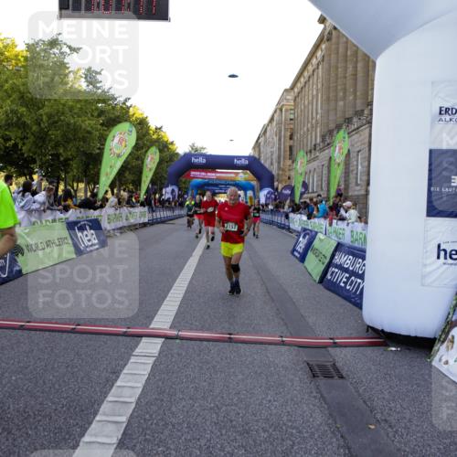 01.09.2024 - BARMER Alsterlauf Kathrin Stürmer Photography http://msf.ph/oto/6971000 01.09.2024 10:07:16 Ziel 2175, 2241, 2271, 2960, 2965, 2972, 2980, 3314, 3348, 3349, 3363, 3445, 4017, 4346, 4642, 4691, 5049, 5132, 2157, 2298, 2547, 2707, 2772, 2856, 2978, 3120, 3649, 4161, 4409, 4459, 4504, 4717, 4918, 5123, 5271, 5288, 8129 meine-sportfotos.de