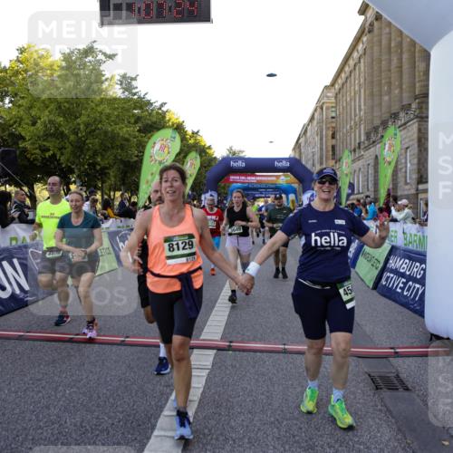 01.09.2024 - BARMER Alsterlauf Kathrin Stürmer Photography http://msf.ph/oto/6971007 01.09.2024 10:07:22 Ziel 2175, 2241, 2825, 2960, 2965, 2980, 3314, 3348, 3349, 3363, 3445, 4017, 4642, 4691, 5049, 8120, 8167, 2157, 2298, 2305, 2673, 2707, 2772, 2996, 3120, 3153, 3296, 3649, 3657, 4160, 4320, 4409, 4504, 4918, 5123, 5200, 5239, 5271, 5304, 8129 meine-sportfotos.de