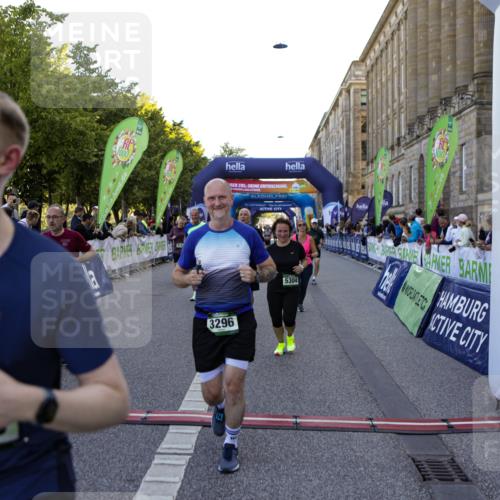 01.09.2024 - BARMER Alsterlauf Kathrin Stürmer Photography http://msf.ph/oto/6971022 01.09.2024 10:07:28 Ziel 2140, 2175, 2241, 2825, 2960, 2965, 2980, 3348, 3349, 4017, 4503, 4642, 4691, 8120, 8167, 2305, 2317, 2415, 2673, 2772, 2996, 3120, 3153, 3296, 3649, 3657, 3945, 4160, 4320, 4409, 4504, 4918, 5110, 5123, 5176, 5200, 5239, 5304, 8129 meine-sportfotos.de