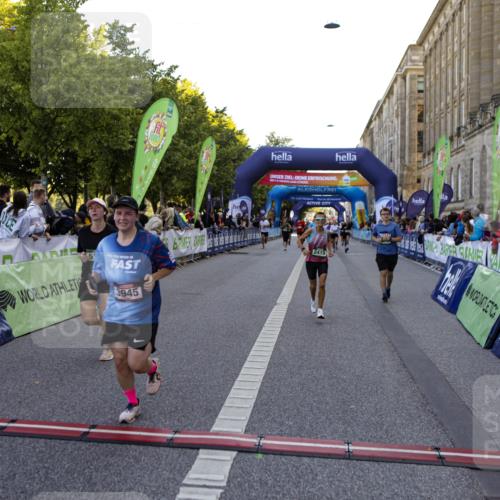 01.09.2024 - BARMER Alsterlauf Kathrin Stürmer Photography http://msf.ph/oto/6971036 01.09.2024 10:07:35 Ziel 2140, 2300, 2459, 2825, 4017, 4261, 4503, 5119, 8120, 8167, 2305, 2317, 2415, 2996, 3657, 3859, 3945, 4768, 4769, 5110, 5176, 5239, 5304, 8059 meine-sportfotos.de