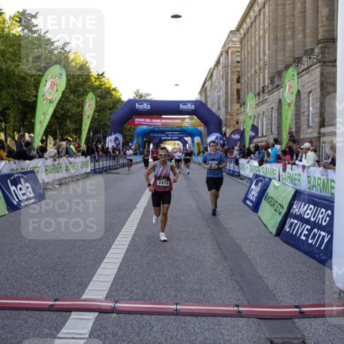 01.09.2024 - BARMER Alsterlauf Kathrin Stürmer Photography http://msf.ph/oto/6971037 01.09.2024 10:07:35 Ziel 2140, 2300, 2459, 2825, 4017, 4261, 4503, 5119, 8120, 8167, 2305, 2317, 2415, 2996, 3657, 3859, 3945, 4768, 4769, 5110, 5176, 5239, 5304, 8059 meine-sportfotos.de