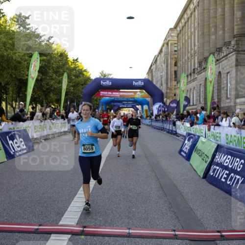 01.09.2024 - BARMER Alsterlauf Kathrin Stürmer Photography http://msf.ph/oto/6971052 01.09.2024 10:07:40 Ziel 2002, 2083, 2140, 2300, 2448, 2459, 2460, 2825, 4261, 4503, 4707, 5119, 8120, 8167, 8271, 2319, 2405, 2415, 2426, 3359, 3859, 3945, 4260, 4350, 4462, 4768, 4769, 5035, 5176, 8059 meine-sportfotos.de