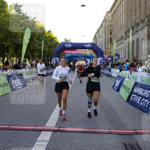 01.09.2024 - BARMER Alsterlauf Kathrin Stürmer Photography http://msf.ph/oto/6971061 01.09.2024 10:07:42 Ziel 2002, 2083, 2140, 2300, 2448, 2459, 2460, 2683, 4261, 4347, 4348, 4503, 4707, 5119, 8167, 8271, 2319, 2405, 2415, 2426, 3358, 3359, 3859, 3924, 4260, 4280, 4350, 4462, 4768, 4769, 5035, 5176, 8059 meine-sportfotos.de