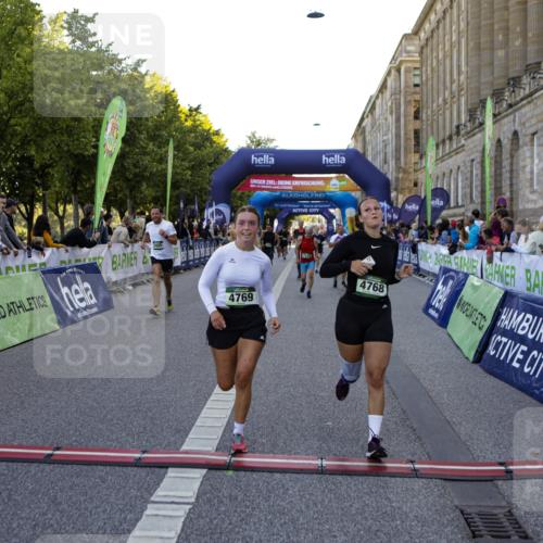 01.09.2024 - BARMER Alsterlauf Kathrin Stürmer Photography http://msf.ph/oto/6971062 01.09.2024 10:07:42 Ziel 2002, 2083, 2140, 2300, 2448, 2459, 2460, 2683, 4261, 4347, 4348, 4503, 4707, 5119, 8167, 8271, 2319, 2405, 2415, 2426, 3358, 3359, 3859, 3924, 4260, 4280, 4350, 4462, 4768, 4769, 5035, 5176, 8059 meine-sportfotos.de
