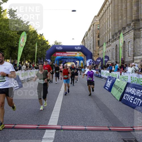 01.09.2024 - BARMER Alsterlauf Kathrin Stürmer Photography http://msf.ph/oto/6971066 01.09.2024 10:07:45 Ziel 2002, 2083, 2140, 2300, 2448, 2459, 2460, 2683, 4261, 4347, 4348, 4503, 4707, 4810, 5119, 8271, 2319, 2342, 2405, 2426, 3054, 3229, 3358, 3359, 3859, 3924, 4065, 4260, 4280, 4350, 4462, 4768, 4769, 5035, 8059 meine-sportfotos.de