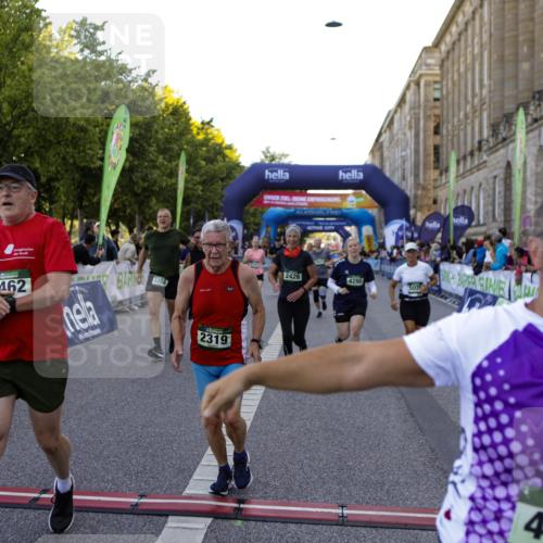 01.09.2024 - BARMER Alsterlauf Kathrin Stürmer Photography http://msf.ph/oto/6971074 01.09.2024 10:07:47 Ziel 2002, 2083, 2140, 2300, 2448, 2459, 2460, 2683, 3885, 4261, 4347, 4348, 4503, 4707, 4810, 5119, 8271, 2319, 2342, 2405, 2426, 3054, 3229, 3358, 3359, 3924, 4065, 4260, 4280, 4350, 4462, 4733, 4768, 4769, 5035, 5104, 5280, 8059 meine-sportfotos.de