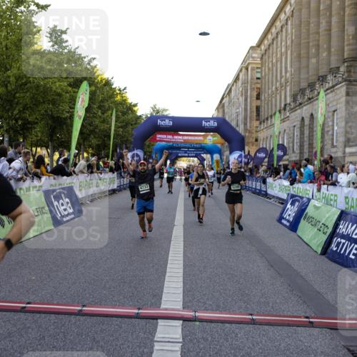 01.09.2024 - BARMER Alsterlauf Kathrin Stürmer Photography http://msf.ph/oto/6971088 01.09.2024 10:07:54 Ziel 2002, 2083, 2300, 2448, 2459, 2460, 2683, 2791, 3819, 3820, 3885, 4261, 4347, 4348, 4707, 4810, 8271, 2319, 2342, 2400, 2426, 2525, 2867, 3054, 3229, 3321, 3335, 3337, 3345, 3358, 3359, 3870, 3924, 4065, 4280, 4550, 4733, 4750, 4880, 5035, 5104, 5280 meine-sportfotos.de