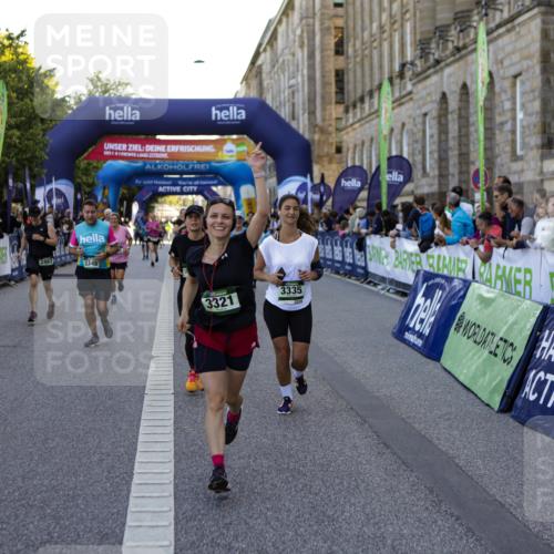 01.09.2024 - BARMER Alsterlauf Kathrin Stürmer Photography http://msf.ph/oto/6971097 01.09.2024 10:07:59 Ziel 2083, 2448, 2468, 2683, 2791, 3819, 3820, 3885, 4347, 4348, 4810, 5127, 5128, 8271, 2050, 2228, 2400, 2525, 2867, 3262, 3321, 3335, 3337, 3345, 3870, 4065, 4528, 4550, 4570, 4673, 4694, 4733, 4750, 4880, 5104, 5280, 8164 meine-sportfotos.de
