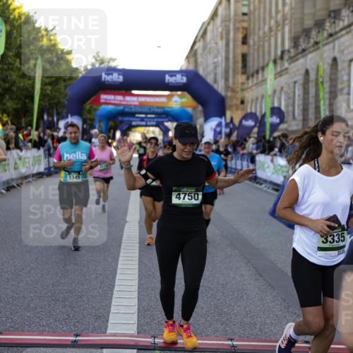 01.09.2024 - BARMER Alsterlauf Kathrin Stürmer Photography http://msf.ph/oto/6971105 01.09.2024 10:08:01 Ziel 2468, 2683, 2791, 3240, 3819, 3820, 3885, 3937, 4347, 4348, 4810, 5127, 5128, 2050, 2228, 2367, 2400, 2525, 2867, 3262, 3321, 3335, 3337, 3345, 3584, 3870, 4528, 4550, 4570, 4673, 4694, 4733, 4750, 4880, 5104, 5280, 8164 meine-sportfotos.de
