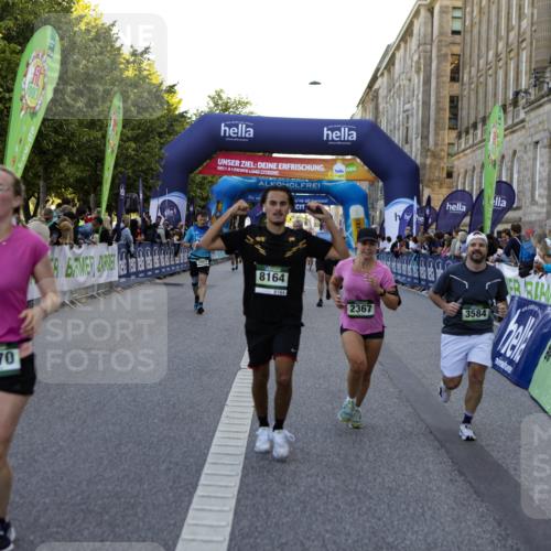 01.09.2024 - BARMER Alsterlauf Kathrin Stürmer Photography http://msf.ph/oto/6971119 01.09.2024 10:08:07 Ziel 2051, 2196, 2452, 2468, 2791, 3240, 3320, 3344, 3739, 3819, 3820, 3937, 5127, 5128, 2050, 2228, 2367, 2374, 2400, 2867, 3262, 3335, 3345, 3584, 3767, 3864, 3870, 3964, 4195, 4528, 4570, 4673, 4694, 4750, 4919, 8164 meine-sportfotos.de