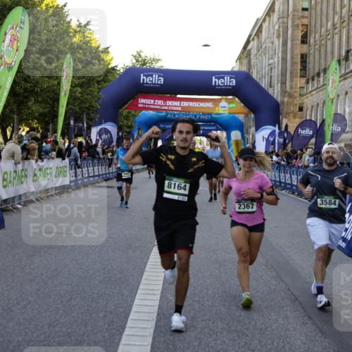 01.09.2024 - BARMER Alsterlauf Kathrin Stürmer Photography http://msf.ph/oto/6971120 01.09.2024 10:08:07 Ziel 2051, 2196, 2452, 2468, 2791, 3240, 3320, 3344, 3739, 3819, 3820, 3937, 5127, 5128, 2050, 2228, 2367, 2374, 2400, 2867, 3262, 3335, 3345, 3584, 3767, 3864, 3870, 3964, 4195, 4528, 4570, 4673, 4694, 4750, 4919, 8164 meine-sportfotos.de