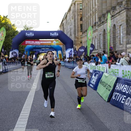 01.09.2024 - BARMER Alsterlauf Kathrin Stürmer Photography http://msf.ph/oto/6971151 01.09.2024 10:08:26 Ziel 2051, 2053, 2196, 2432, 2433, 2435, 2687, 2713, 3213, 3344, 3346, 3738, 3739, 3784, 4469, 4653, 4921, 4922, 8374, 8375, 2058, 2101, 2148, 2695, 2852, 2896, 2941, 2952, 3084, 3085, 3246, 3381, 3696, 3904, 4007, 4590, 4720, 4786, 5219, 8204 meine-sportfotos.de