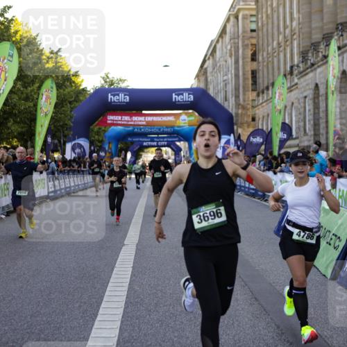 01.09.2024 - BARMER Alsterlauf Kathrin Stürmer Photography http://msf.ph/oto/6971154 01.09.2024 10:08:26 Ziel 2051, 2053, 2196, 2432, 2433, 2435, 2687, 2713, 3213, 3344, 3346, 3738, 3739, 3784, 4469, 4653, 4921, 4922, 8374, 8375, 2058, 2101, 2148, 2695, 2852, 2896, 2941, 2952, 3084, 3085, 3246, 3381, 3696, 3904, 4007, 4590, 4720, 4786, 5219, 8204 meine-sportfotos.de