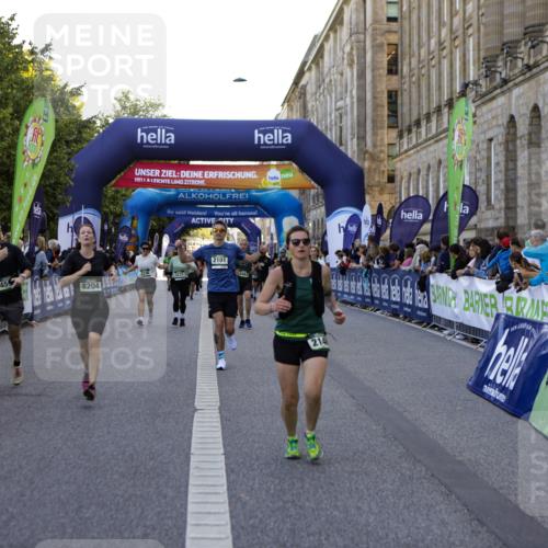 01.09.2024 - BARMER Alsterlauf Kathrin Stürmer Photography http://msf.ph/oto/6971176 01.09.2024 10:08:31 Ziel 2053, 2142, 2432, 2433, 2434, 2435, 2687, 2713, 3213, 3346, 4469, 4653, 4991, 8374, 8375, 2058, 2063, 2101, 2148, 2694, 2852, 2952, 3224, 3233, 3236, 3246, 3270, 3381, 3696, 3904, 4590, 4720, 4786, 8204 meine-sportfotos.de