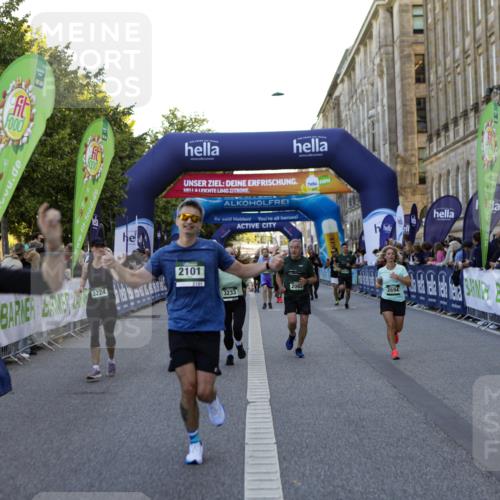 01.09.2024 - BARMER Alsterlauf Kathrin Stürmer Photography http://msf.ph/oto/6971182 01.09.2024 10:08:33 Ziel 2053, 2142, 2432, 2433, 2434, 2435, 2687, 2713, 3346, 4469, 4653, 4991, 8374, 8375, 2058, 2063, 2101, 2148, 2694, 2952, 3224, 3233, 3236, 3246, 3270, 3696, 3904, 4464, 4590, 4720, 4786, 8204 meine-sportfotos.de