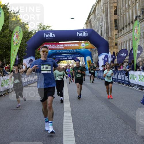 01.09.2024 - BARMER Alsterlauf Kathrin Stürmer Photography http://msf.ph/oto/6971183 01.09.2024 10:08:33 Ziel 2053, 2142, 2432, 2433, 2434, 2435, 2687, 2713, 3346, 4469, 4653, 4991, 8374, 8375, 2058, 2063, 2101, 2148, 2694, 2952, 3224, 3233, 3236, 3246, 3270, 3696, 3904, 4464, 4590, 4720, 4786, 8204 meine-sportfotos.de