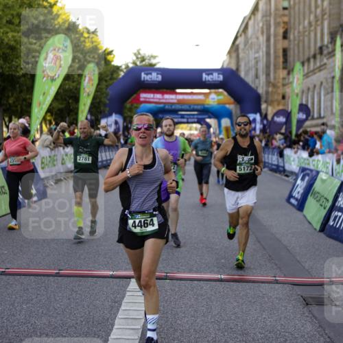 01.09.2024 - BARMER Alsterlauf Kathrin Stürmer Photography http://msf.ph/oto/6971194 01.09.2024 10:08:43 Ziel 2085, 2142, 2434, 3346, 3508, 3554, 3855, 4131, 4132, 4469, 4552, 4653, 4863, 4868, 4991, 8374, 8375, 2063, 2301, 2694, 2781, 2817, 2999, 3009, 3068, 3236, 3270, 3552, 4296, 4464, 4472, 4732, 5172, 5221, 5235 meine-sportfotos.de