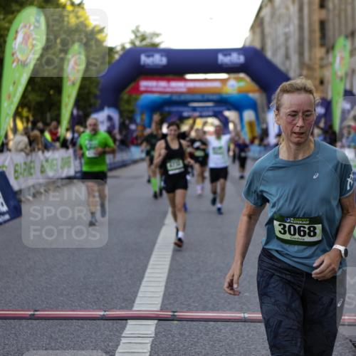 01.09.2024 - BARMER Alsterlauf Kathrin Stürmer Photography http://msf.ph/oto/6971206 01.09.2024 10:08:47 Ziel 2023, 2085, 2142, 2434, 3508, 3554, 3855, 4131, 4132, 4552, 4863, 4868, 4991, 8097, 2301, 2781, 2817, 2999, 3009, 3068, 3205, 3552, 4139, 4296, 4464, 4472, 4490, 4513, 4732, 5163, 5172, 5221, 5235 meine-sportfotos.de
