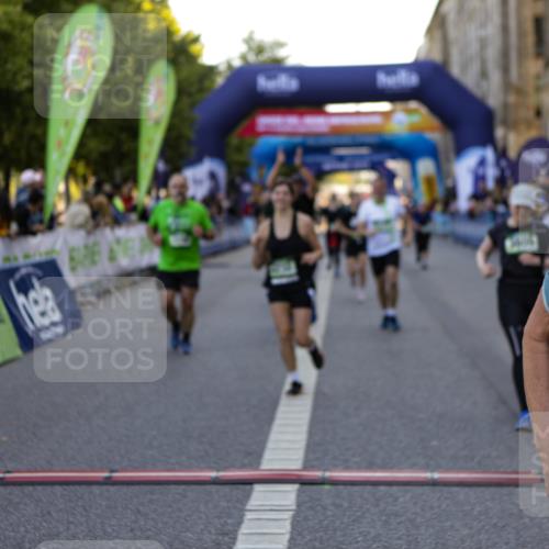 01.09.2024 - BARMER Alsterlauf Kathrin Stürmer Photography http://msf.ph/oto/6971209 01.09.2024 10:08:47 Ziel 2023, 2085, 2142, 2434, 3508, 3554, 3855, 4131, 4132, 4552, 4863, 4868, 4991, 8097, 2301, 2781, 2817, 2999, 3009, 3068, 3205, 3552, 4139, 4296, 4464, 4472, 4490, 4513, 4732, 5163, 5172, 5221, 5235 meine-sportfotos.de