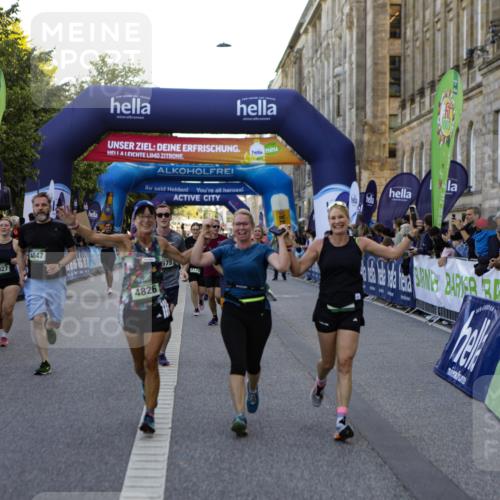 01.09.2024 - BARMER Alsterlauf Kathrin Stürmer Photography http://msf.ph/oto/6971242 01.09.2024 10:09:13 Ziel 2821, 3578, 4013, 4043, 2172, 2465, 2857, 3004, 3227, 3450, 3501, 3675, 3927, 3982, 4047, 4050, 4120, 4345, 4496, 4826, 4981, 8206 meine-sportfotos.de