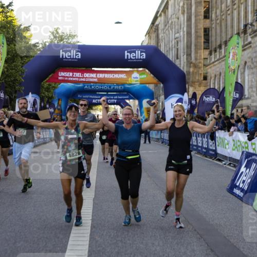 01.09.2024 - BARMER Alsterlauf Kathrin Stürmer Photography http://msf.ph/oto/6971243 01.09.2024 10:09:13 Ziel 2821, 3578, 4013, 4043, 2172, 2465, 2857, 3004, 3227, 3450, 3501, 3675, 3927, 3982, 4047, 4050, 4120, 4345, 4496, 4826, 4981, 8206 meine-sportfotos.de