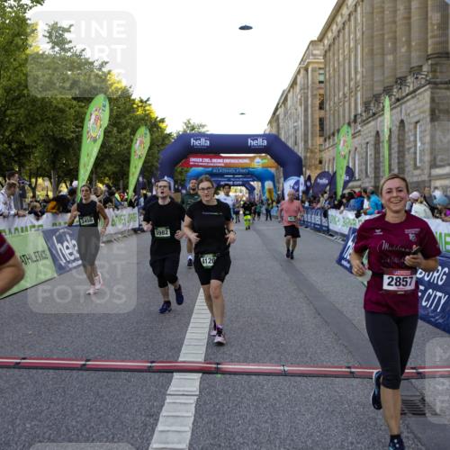 01.09.2024 - BARMER Alsterlauf Kathrin Stürmer Photography http://msf.ph/oto/6971257 01.09.2024 10:09:20 Ziel 2071, 3553, 3578, 3642, 4013, 4043, 8355, 2172, 2796, 2857, 3004, 3450, 3486, 3501, 3675, 3927, 3982, 4047, 4050, 4072, 4120, 4196, 4397, 4468, 4496, 4531, 4579, 4610, 4826, 5233, 8206, 8239 meine-sportfotos.de