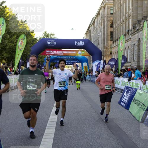 01.09.2024 - BARMER Alsterlauf Kathrin Stürmer Photography http://msf.ph/oto/6971268 01.09.2024 10:09:22 Ziel 2071, 3553, 3578, 3642, 4013, 4043, 8355, 2795, 2796, 2857, 3004, 3450, 3486, 3501, 3675, 3901, 3927, 3982, 4047, 4050, 4072, 4120, 4196, 4396, 4397, 4468, 4496, 4531, 4579, 4585, 4610, 5233, 8239 meine-sportfotos.de