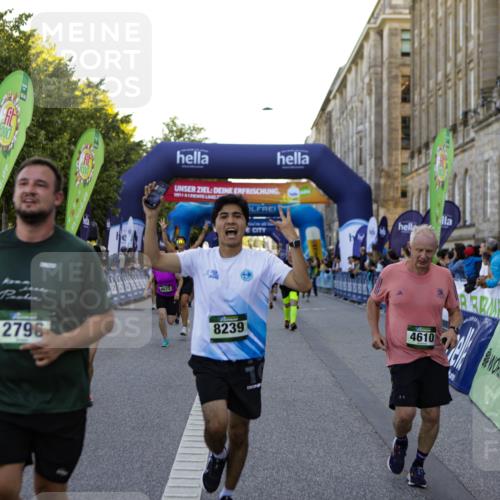 01.09.2024 - BARMER Alsterlauf Kathrin Stürmer Photography http://msf.ph/oto/6971273 01.09.2024 10:09:23 Ziel 2071, 3553, 3578, 3642, 4013, 4043, 4389, 8355, 2757, 2795, 2796, 2857, 3450, 3486, 3501, 3901, 3927, 3982, 4050, 4072, 4120, 4196, 4396, 4397, 4468, 4496, 4531, 4579, 4585, 4610, 5233, 8239 meine-sportfotos.de