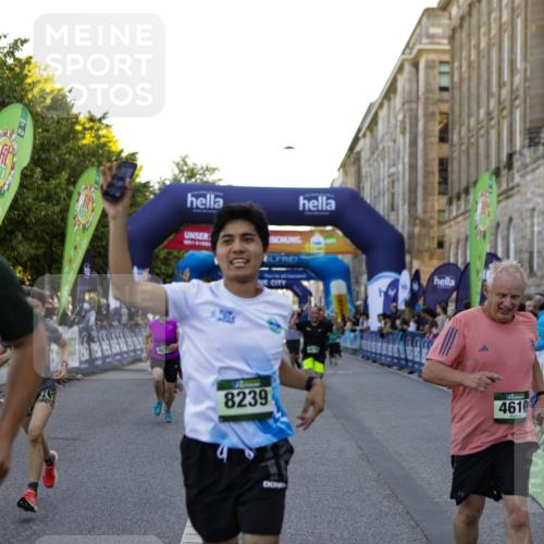 01.09.2024 - BARMER Alsterlauf Kathrin Stürmer Photography http://msf.ph/oto/6971276 01.09.2024 10:09:23 Ziel 2071, 3553, 3578, 3642, 4013, 4043, 4389, 8355, 2757, 2795, 2796, 2857, 3450, 3486, 3501, 3901, 3927, 3982, 4050, 4072, 4120, 4196, 4396, 4397, 4468, 4496, 4531, 4579, 4585, 4610, 5233, 8239 meine-sportfotos.de