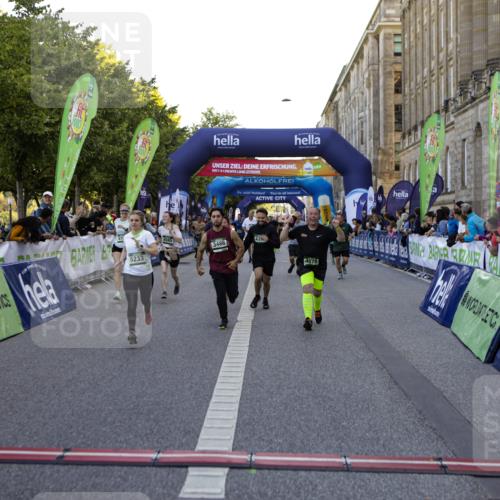 01.09.2024 - BARMER Alsterlauf Kathrin Stürmer Photography http://msf.ph/oto/6971285 01.09.2024 10:09:27 Ziel 2071, 3553, 3578, 3642, 4013, 4043, 4389, 4903, 8355, 2757, 2795, 2796, 3450, 3486, 3829, 3830, 3831, 3832, 3901, 3982, 4072, 4120, 4196, 4331, 4396, 4397, 4468, 4496, 4531, 4579, 4585, 4610, 4711, 5233, 8239 meine-sportfotos.de