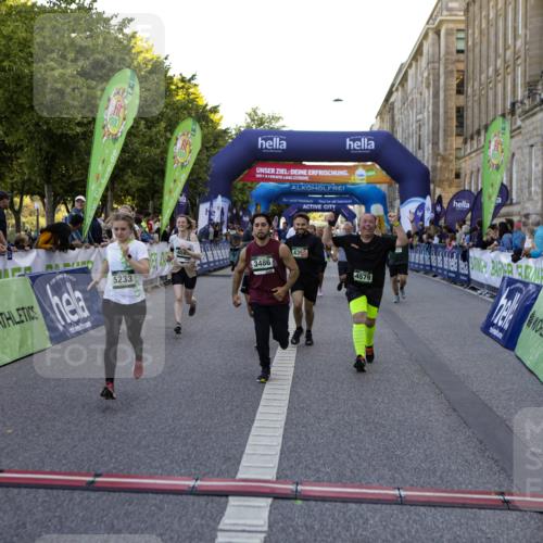 01.09.2024 - BARMER Alsterlauf Kathrin Stürmer Photography http://msf.ph/oto/6971288 01.09.2024 10:09:27 Ziel 2071, 3553, 3578, 3642, 4013, 4043, 4389, 4903, 8355, 2757, 2795, 2796, 3450, 3486, 3829, 3830, 3831, 3832, 3901, 3982, 4072, 4120, 4196, 4331, 4396, 4397, 4468, 4496, 4531, 4579, 4585, 4610, 4711, 5233, 8239 meine-sportfotos.de