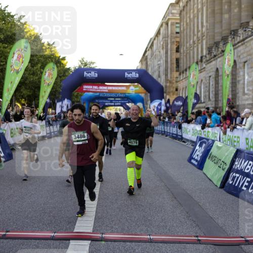 01.09.2024 - BARMER Alsterlauf Kathrin Stürmer Photography http://msf.ph/oto/6971292 01.09.2024 10:09:28 Ziel 2071, 3457, 3553, 3578, 3642, 4013, 4043, 4389, 4903, 8355, 2757, 2795, 2796, 3486, 3828, 3829, 3830, 3831, 3832, 3901, 4072, 4147, 4196, 4331, 4396, 4397, 4468, 4496, 4531, 4579, 4585, 4610, 4711, 4799, 5233, 8239 meine-sportfotos.de