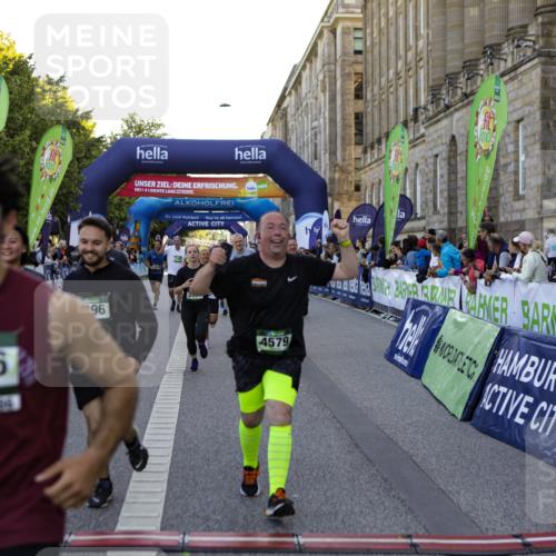 01.09.2024 - BARMER Alsterlauf Kathrin Stürmer Photography http://msf.ph/oto/6971295 01.09.2024 10:09:29 Ziel 2071, 3457, 3553, 3578, 3642, 4013, 4043, 4389, 4903, 8355, 2757, 2795, 2796, 3486, 3828, 3829, 3830, 3831, 3832, 3901, 4072, 4147, 4196, 4331, 4396, 4397, 4468, 4531, 4579, 4585, 4610, 4711, 4799, 5233, 8239 meine-sportfotos.de