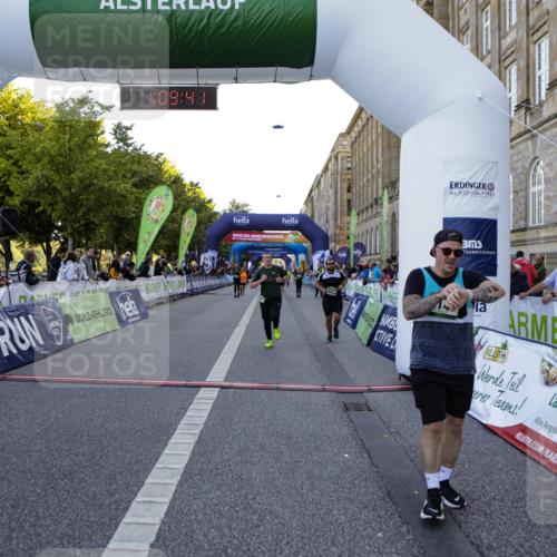 01.09.2024 - BARMER Alsterlauf Kathrin Stürmer Photography http://msf.ph/oto/6971309 01.09.2024 10:09:39 Ziel 3457, 3553, 3557, 3642, 4389, 4903, 2759, 2760, 3231, 3245, 3542, 3828, 3829, 3830, 3831, 3832, 4008, 4147, 4331, 4401, 4711, 4799, 4881 meine-sportfotos.de