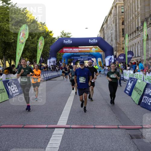 01.09.2024 - BARMER Alsterlauf Kathrin Stürmer Photography http://msf.ph/oto/6971312 01.09.2024 10:09:45 Ziel 2641, 2648, 3006, 3219, 3220, 3457, 3557, 4099, 4105, 4903, 4970, 8029, 2588, 2759, 2760, 3231, 3245, 3285, 3375, 3460, 3542, 3699, 4008, 4401, 4881 meine-sportfotos.de