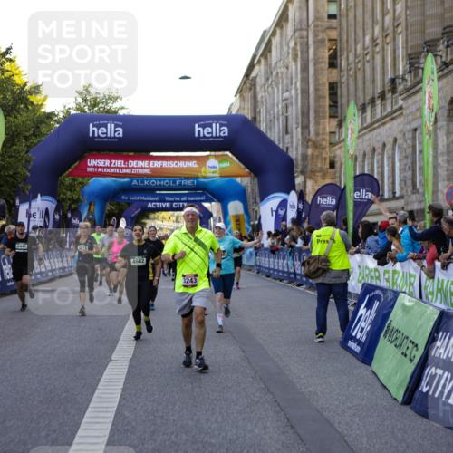 01.09.2024 - BARMER Alsterlauf Kathrin Stürmer Photography http://msf.ph/oto/6971319 01.09.2024 10:09:52 Ziel 2225, 2641, 2648, 3006, 3012, 3219, 3220, 3266, 3347, 3557, 4099, 4105, 4144, 4309, 4970, 8016, 8029, 2441, 2588, 2759, 2760, 3033, 3231, 3243, 3245, 3285, 3375, 3460, 3542, 3699, 3983, 4230, 4401, 4682, 5040, 5199, 8218, 8256 meine-sportfotos.de