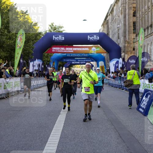 01.09.2024 - BARMER Alsterlauf Kathrin Stürmer Photography http://msf.ph/oto/6971321 01.09.2024 10:09:52 Ziel 2225, 2641, 2648, 3006, 3012, 3219, 3220, 3266, 3347, 3557, 4099, 4105, 4144, 4309, 4970, 8016, 8029, 2441, 2588, 2759, 2760, 3033, 3231, 3243, 3245, 3285, 3375, 3460, 3542, 3699, 3983, 4230, 4401, 4682, 5040, 5199, 8218, 8256 meine-sportfotos.de