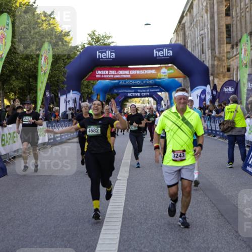 01.09.2024 - BARMER Alsterlauf Kathrin Stürmer Photography http://msf.ph/oto/6971329 01.09.2024 10:09:54 Ziel 2225, 2641, 2648, 3006, 3012, 3219, 3220, 3266, 3347, 3557, 4099, 4105, 4144, 4309, 4551, 4970, 8016, 8029, 2441, 2582, 2588, 3033, 3201, 3243, 3285, 3375, 3460, 3699, 3983, 4230, 4268, 4401, 4596, 4682, 5040, 5192, 5193, 5199, 8218, 8256 meine-sportfotos.de