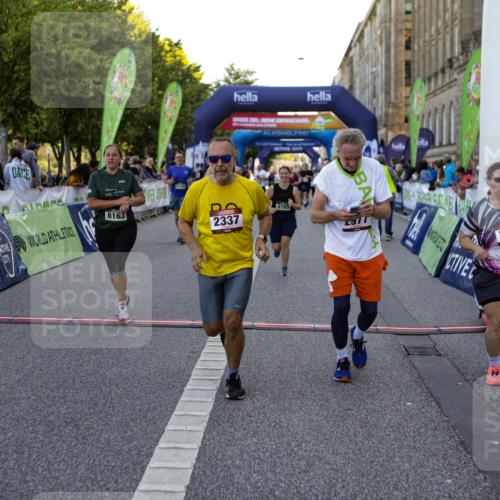 01.09.2024 - BARMER Alsterlauf Kathrin Stürmer Photography http://msf.ph/oto/6971350 01.09.2024 10:10:33 Ziel 2287, 2288, 2571, 2573, 2797, 2872, 2873, 2938, 3015, 3146, 3147, 3319, 3491, 3913, 4019, 8083, 8227, 2337, 2390, 2391, 2412, 2668, 2977, 3274, 3875, 3907, 4093, 4151, 4277, 4278, 4361, 4770, 4785, 4930, 5124, 5125, 8163 meine-sportfotos.de