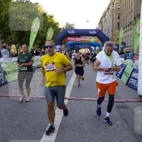 01.09.2024 - BARMER Alsterlauf Kathrin Stürmer Photography http://msf.ph/oto/6971352 01.09.2024 10:10:33 Ziel 2287, 2288, 2571, 2573, 2797, 2872, 2873, 2938, 3015, 3146, 3147, 3319, 3491, 3913, 4019, 8083, 8227, 2337, 2390, 2391, 2412, 2668, 2977, 3274, 3875, 3907, 4093, 4151, 4277, 4278, 4361, 4770, 4785, 4930, 5124, 5125, 8163 meine-sportfotos.de
