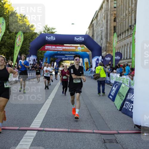 01.09.2024 - BARMER Alsterlauf Kathrin Stürmer Photography http://msf.ph/oto/6971358 01.09.2024 10:10:36 Ziel 2287, 2288, 2571, 2573, 3146, 3147, 3319, 3913, 4019, 8083, 2087, 2337, 2390, 2391, 2412, 2668, 2977, 3510, 3875, 3907, 4093, 4151, 4277, 4278, 4361, 4392, 4524, 4770, 4785, 4930, 5124, 5125, 5204, 8163 meine-sportfotos.de