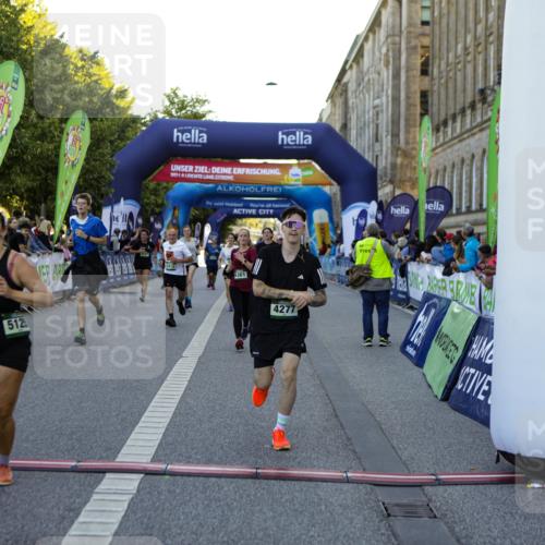 01.09.2024 - BARMER Alsterlauf Kathrin Stürmer Photography http://msf.ph/oto/6971359 01.09.2024 10:10:36 Ziel 2287, 2288, 2571, 2573, 3146, 3147, 3319, 3913, 4019, 8083, 2087, 2337, 2390, 2391, 2412, 2668, 2977, 3510, 3875, 3907, 4093, 4151, 4277, 4278, 4361, 4392, 4524, 4770, 4785, 4930, 5124, 5125, 5204, 8163 meine-sportfotos.de