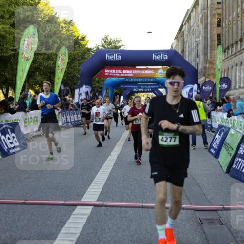 01.09.2024 - BARMER Alsterlauf Kathrin Stürmer Photography http://msf.ph/oto/6971365 01.09.2024 10:10:37 Ziel 2287, 2288, 3146, 3147, 3319, 3913, 4019, 8083, 2087, 2337, 2390, 2391, 2412, 2977, 3510, 3875, 3907, 3940, 4093, 4151, 4277, 4278, 4361, 4392, 4524, 4785, 4930, 5124, 5125, 5204, 5205, 5237, 8163 meine-sportfotos.de