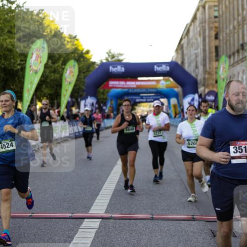 01.09.2024 - BARMER Alsterlauf Kathrin Stürmer Photography http://msf.ph/oto/6971373 01.09.2024 10:10:44 Ziel 2025, 3146, 3147, 3157, 3250, 3319, 4019, 4983, 8083, 2087, 2355, 2390, 2412, 2950, 3510, 3748, 3940, 4151, 4278, 4325, 4361, 4392, 4524, 4930, 5204, 5205, 5237, 8010, 8321 meine-sportfotos.de