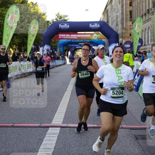 01.09.2024 - BARMER Alsterlauf Kathrin Stürmer Photography http://msf.ph/oto/6971378 01.09.2024 10:10:45 Ziel 2025, 3146, 3147, 3157, 3250, 3319, 4019, 4983, 8083, 2087, 2355, 2390, 2412, 2950, 3510, 3748, 3940, 4151, 4278, 4325, 4361, 4392, 4524, 4930, 5204, 5205, 5237, 8010, 8321 meine-sportfotos.de